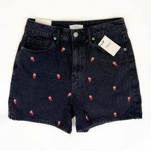 Strawberry Shorts